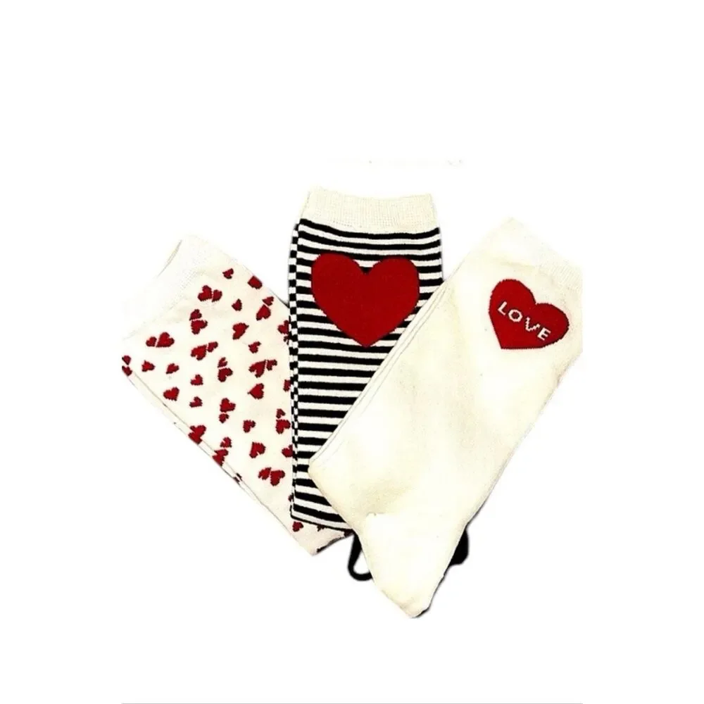 Kate Spade women’s hot,‎ valentine socks, 3pairs